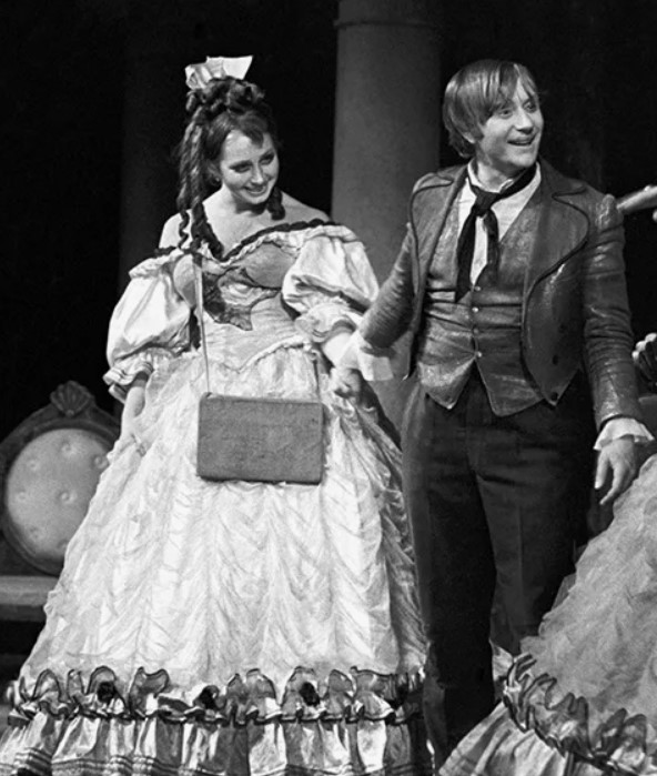 Татьяна Васильева: после страшного ДТП сын преподнес шокирующий сюрприз, сделав ее бабушкой в восьмой раз