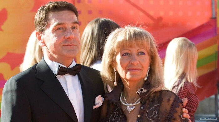 Красавцы российского кино: почему их избранницы не вписываются в голливудские стандарты?