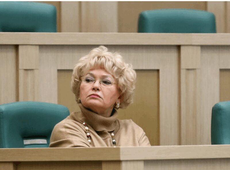 Ксения Собчак – дочь, чьи бизнес-интересы активно отстаивала её влиятельная мать.