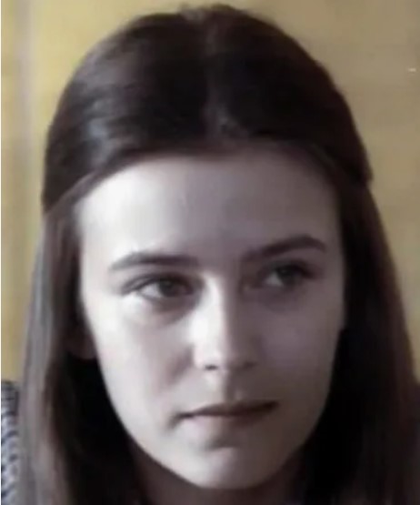 Снежная королева ВГИКа: как Елена Сафонова скрывала тайну сына и потеряла второго