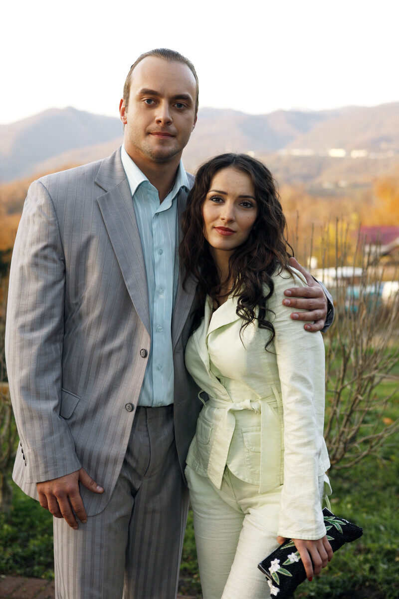 Максим Щеголев: от избитого подростка до актера-бунтаря, пережившего предательство и нашедшего счастье с Теоной Дольниковой