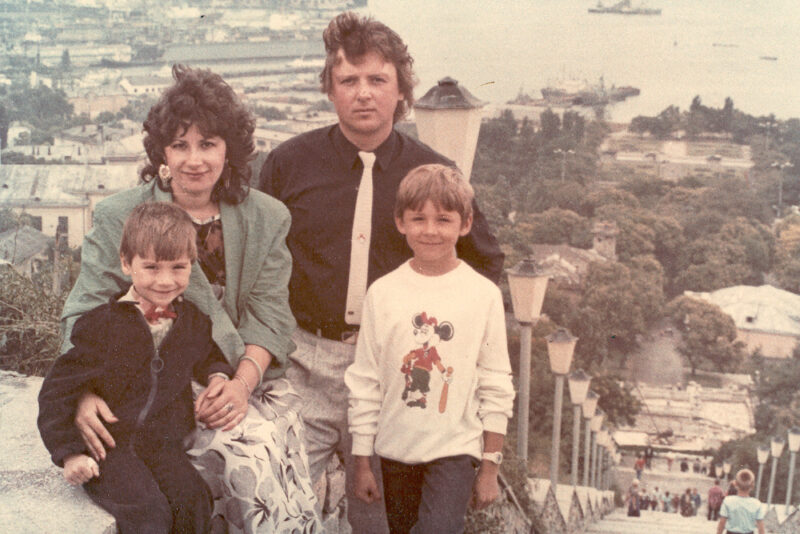 Дважды скрывал детей и пережил смерть брата : Сергей Лазарев: почему в 43 артист ни разу не был женат и что сказала «Натальная карта»