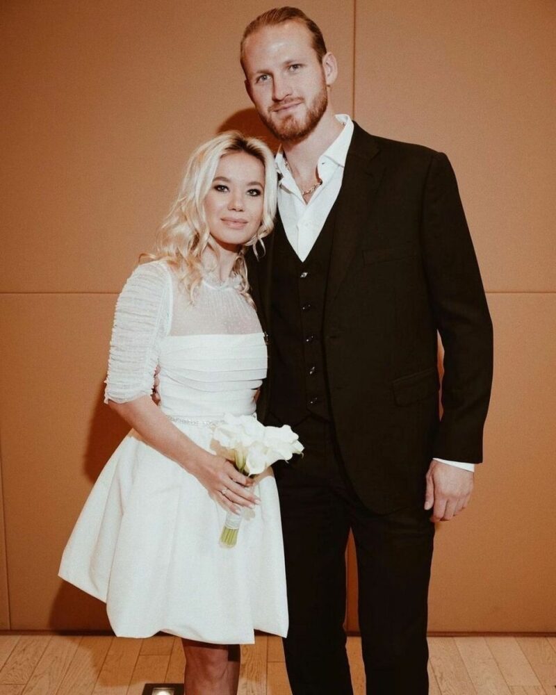 Пелагея на сцене: творчество как отдушина в непростой период.