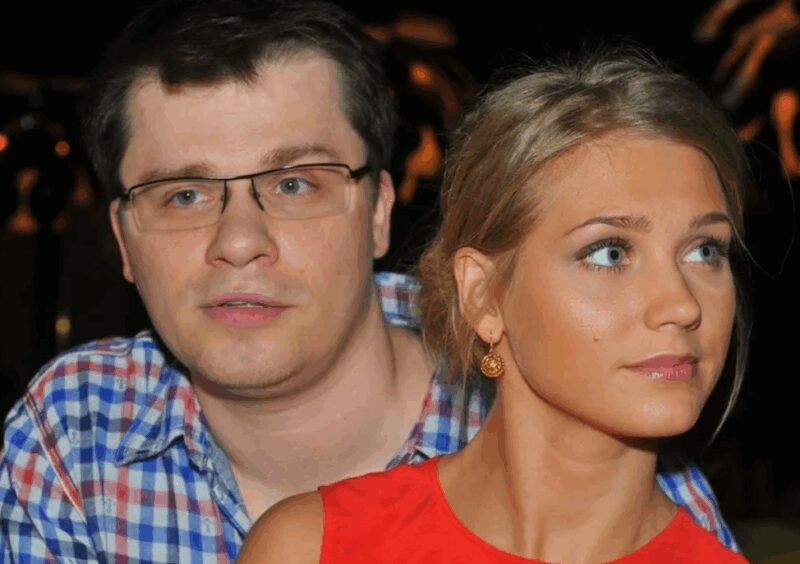 на фото Кристина Асмус и Гарик Харламов