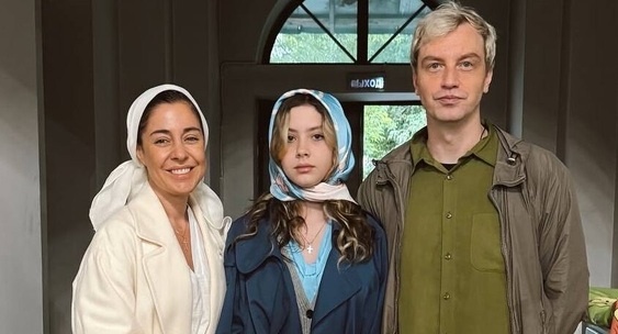 Александрина Гоман растет настоящей красавицей.