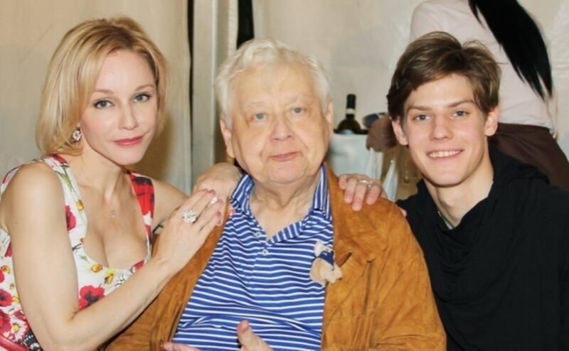 "Мне платят, чтобы я не выходила на сцену": Марина Зудина о предательстве и изгнании из театра Табакова