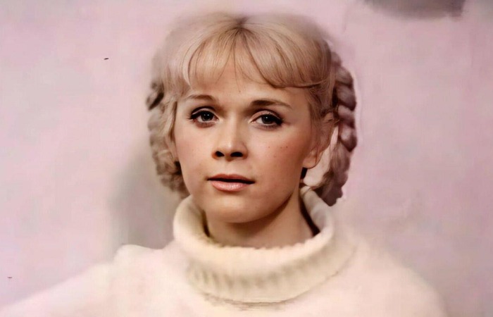 Людмила Гаврилова: от сорванца до звезды «Глухаря» — три года страсти с Мироновым и тайная борьба с недугами