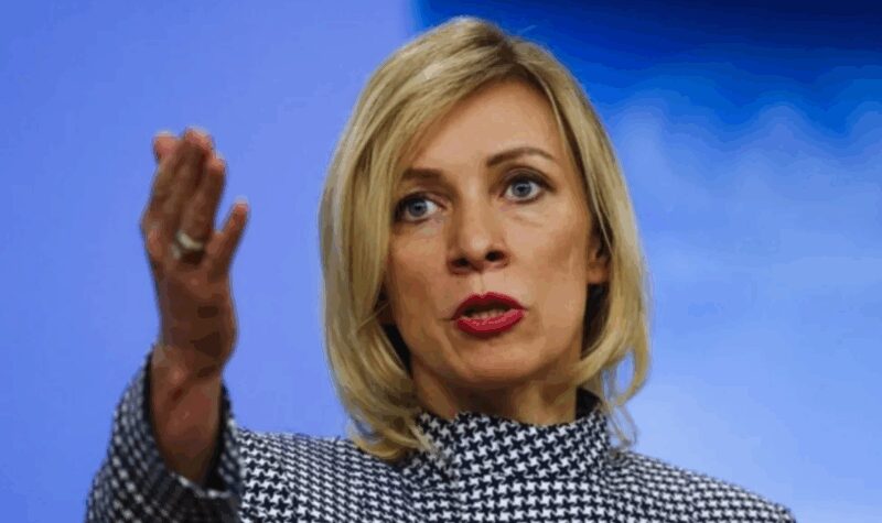 Увлечение кукольными домами – способ отвлечься от напряженной работы.