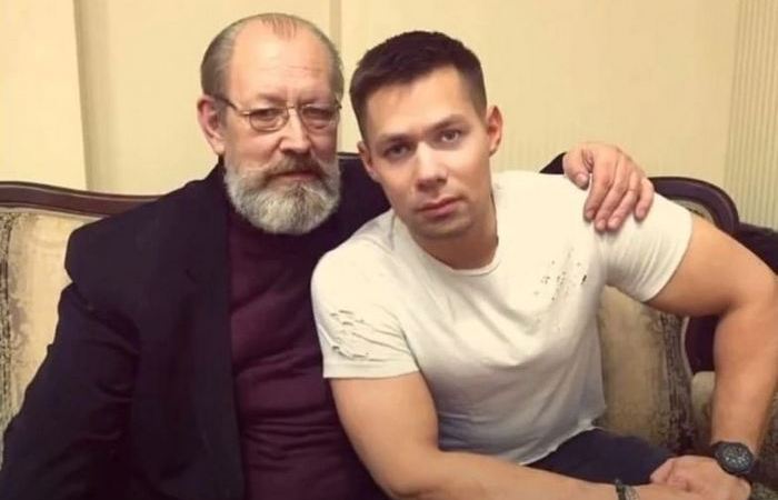 Стас Пьеха: Кимоно, афера и ампутация – шокирующая история биологического отца певца