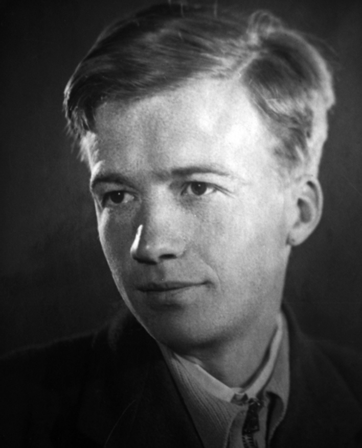 Молодой Алексей Консовский на заре своей карьеры