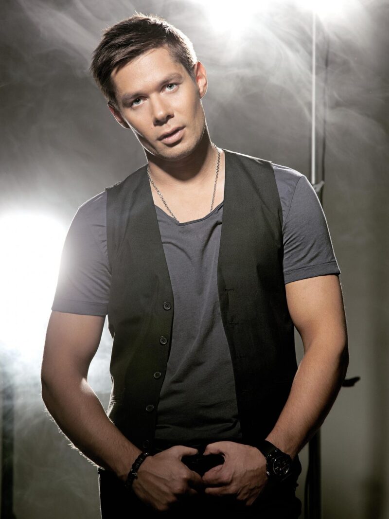 Разбитое сердце Стаса Пьехи: драма с биологическим отцом, которого певец не смог принять