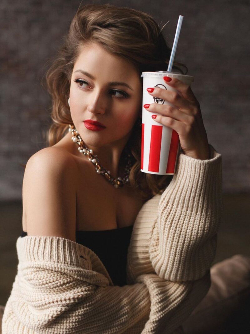 Анна Михайловская: За "детским личиком" актрисы скрываются неожиданные перемены в судьбе