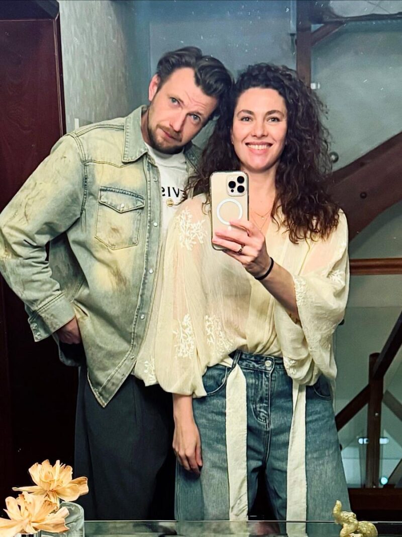 Актриса нашла опору и поддержку в новом избраннике.