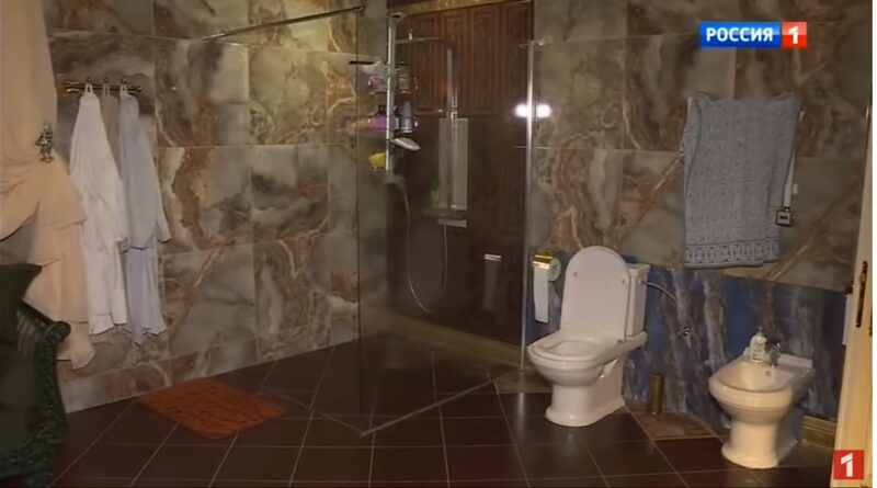 «Мечтала провести там старость с мужем»: как выглядит дом Лолиты Милявской в Болгарии, ставший «Новым ковчегом» после расставания с Дмитрием Ивановым