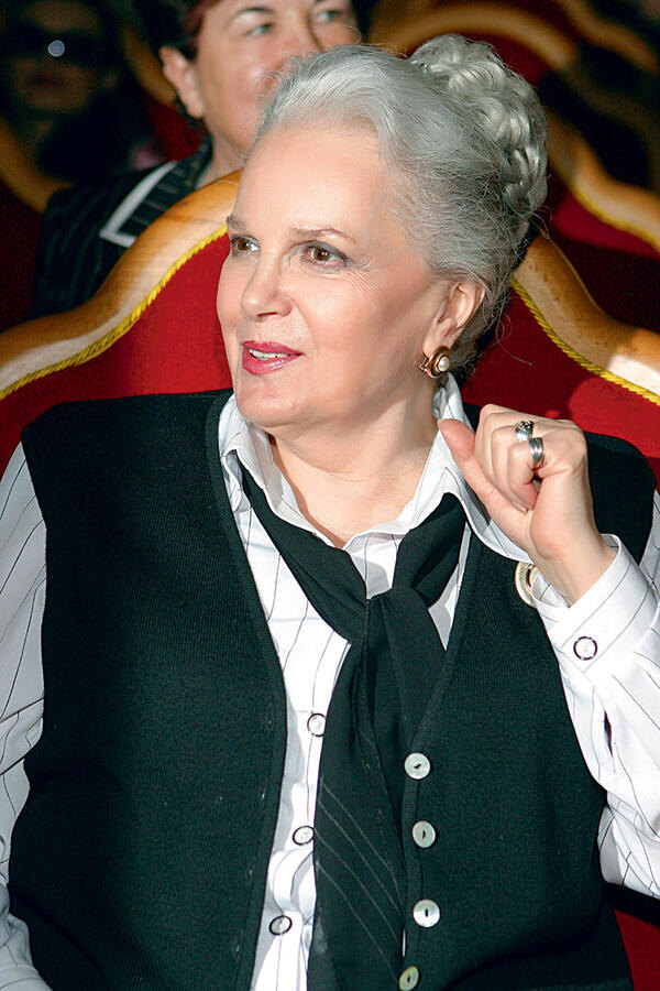 Элина Быстрицкая, чья личная жизнь оставалась тайной за семью печатями.