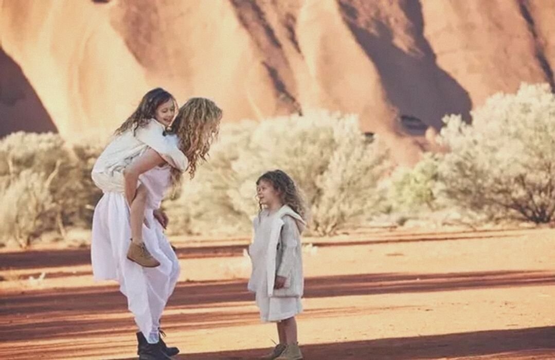 «Мои две девочки — всё для меня»: Николь Кидман осудили за публикацию ко Дню матери