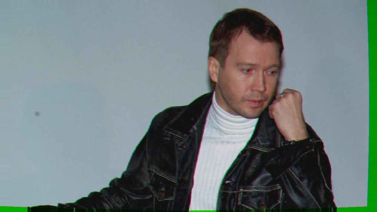 «Практически по всем темам»: Евгений Миронов раскрыл детали воспитания 12-летнего сына