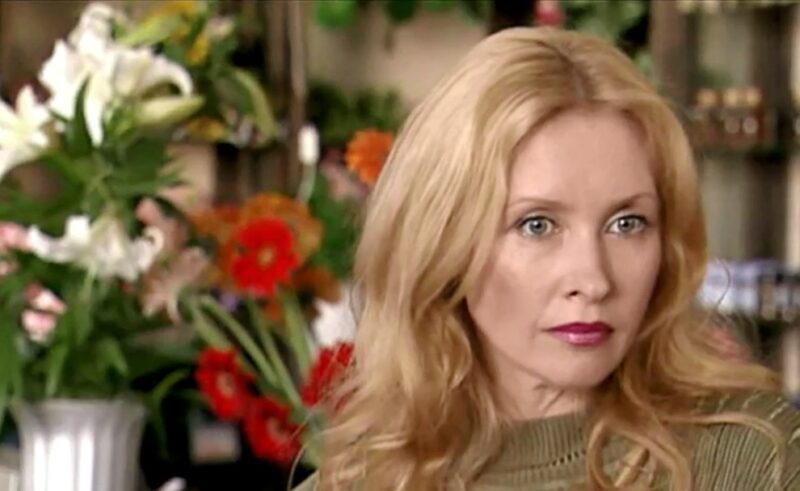 Светлана Рябова: как звезда 90-х вырастила двух дочерей-актрис вдали от публики