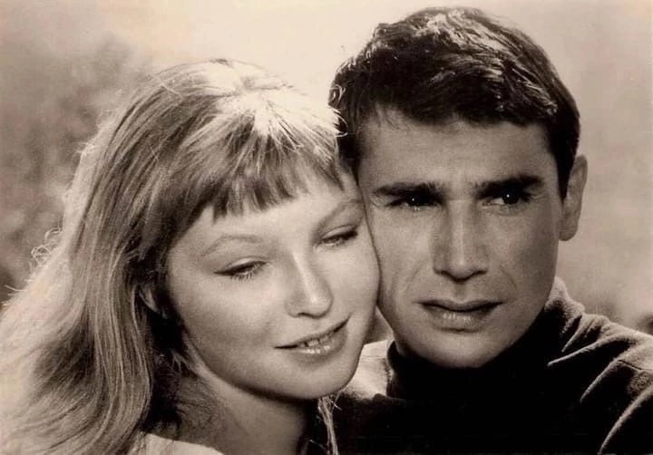 Молодые супруги Робер Оссейн и Марина Влади