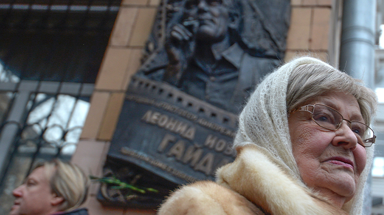 «Ты некрасивая» и «Я без тебя пропаду»: почему 40-летний брак Гребешковой и Гайдая держался на странных фразах