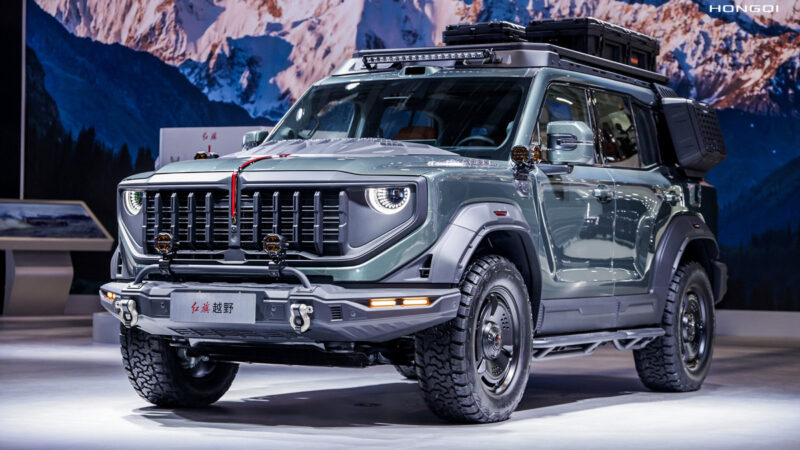 Мощный Hongqi P567, который также ожидается на российском рынке.