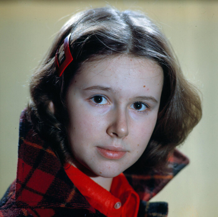 Юная Евгения Симонова на заре своего творческого пути.