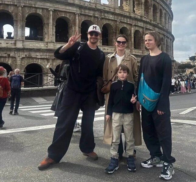 «Молодец только в одном — родила»: что стоит за резкой фразой Михаила Боярского о дочери