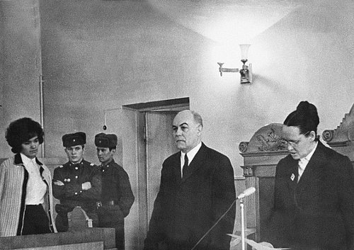 "Зинка Вышка": как бесстрашная судья расстреливала "мальчиков из хороших семей" и разоблачила банду милиционеров