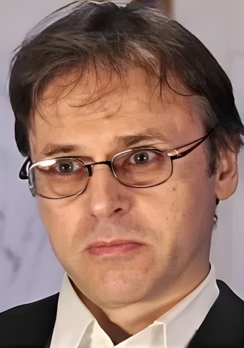 Младший сын Вадим Любшин, актер