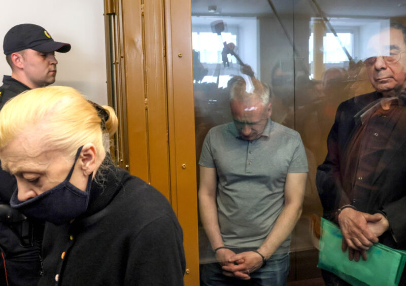 Расплата за доверие: Почему Наталья Дрожжина не навестила Михаила Цивина в колонии
