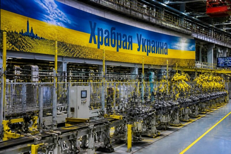 Двойная игра: украинский производитель моделей платит налоги России и поддерживает ВСУ