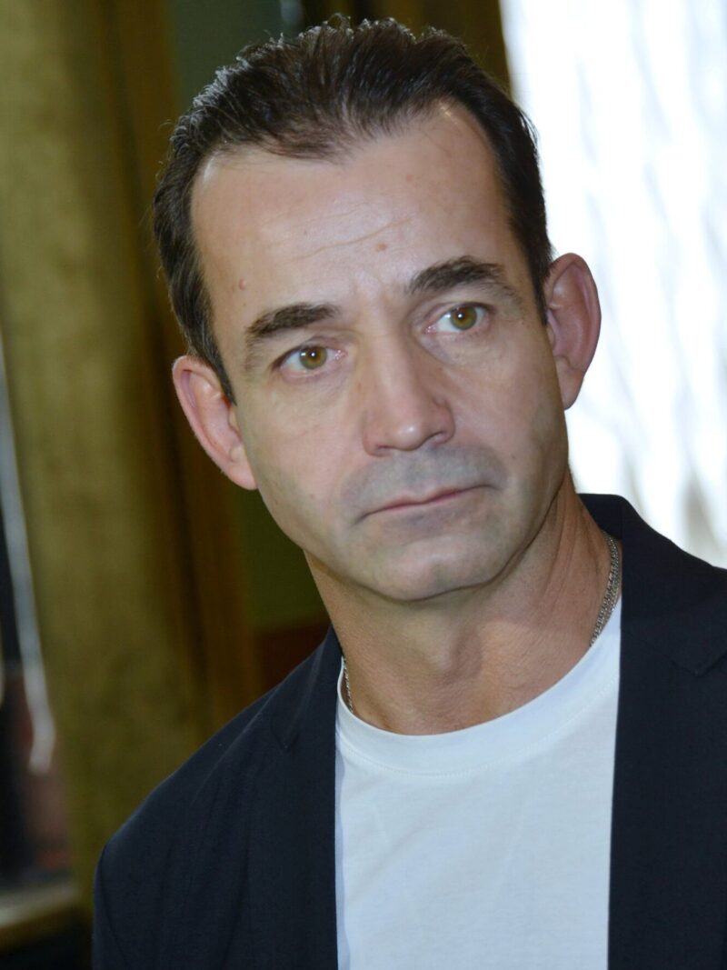 Дмитрий Певцов