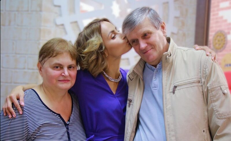 Алёна Коломина в кадре