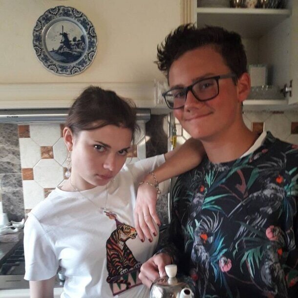 Мария Голубкина на прогулке