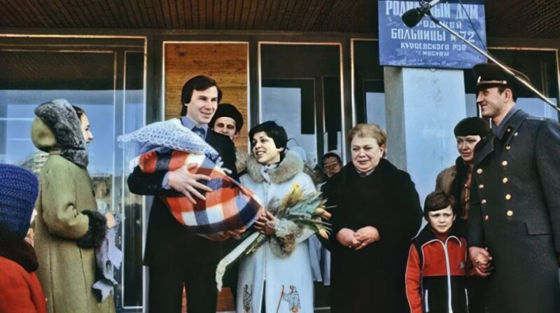 Ирина Роднина с первым мужем Александром Зайцевым и сыном