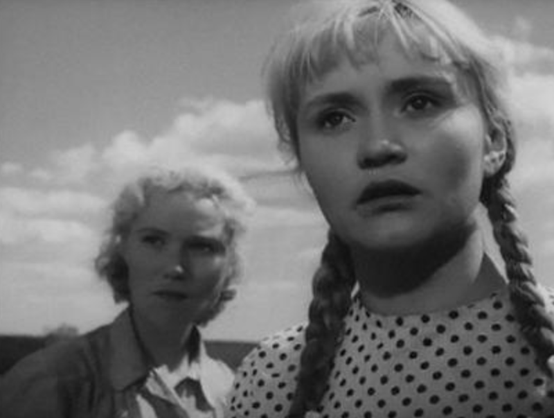 Кадр из фильма «Половодье» (1962) — первая кинороль Натальи Никоновой