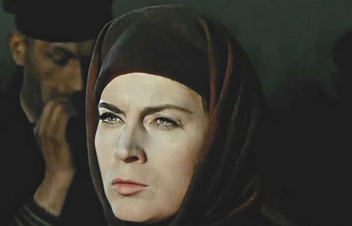 Трагическая судьба Любови Соколовой: как "королева второго плана" пережила блокаду, предательство и смерть сына