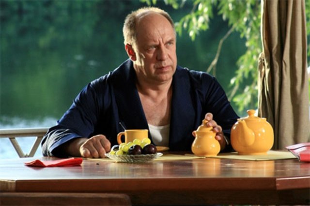 Александр Феклистов, коллега по сериалу «Сваты» до эмиграции.