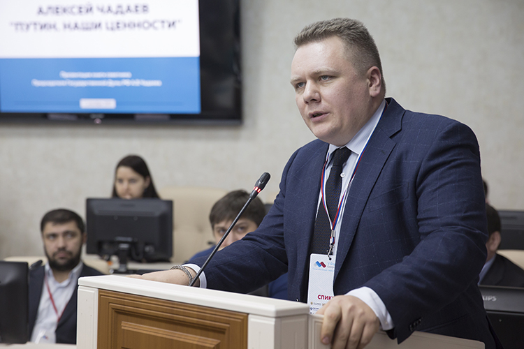 Политтехнолог Алексей Чадаев, человек изнутри властной системы.