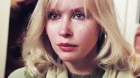 Светлана Рябова: как звезда 90-х вырастила двух дочерей-актрис вдали от публики