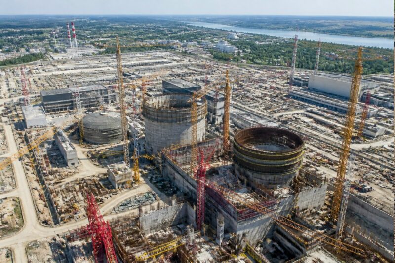 Прагматичный торг: Венгрия требует пересмотра контрактов по «Пакш-2» и готова сохранить партнёрство с Москвой