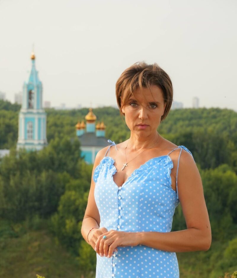 Ксения отмечала, что наверху наверняка смеются над тем, как Егор решил закончить венчанный брак