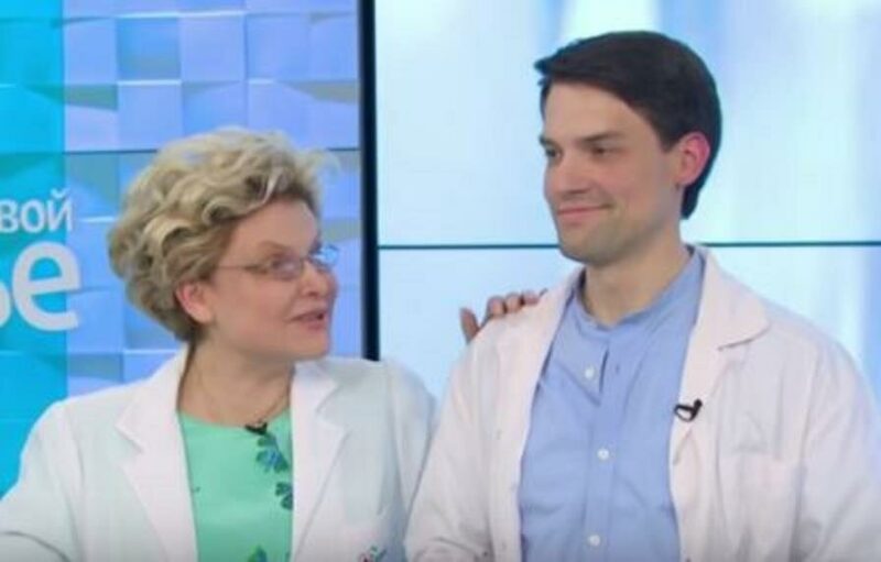 Елена Малышева со своим старшим сыном Юрием