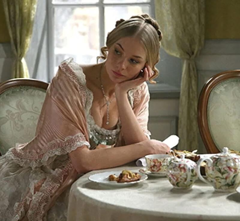 Елена Аросьева, кадр из сериала «Одна ночь любви»