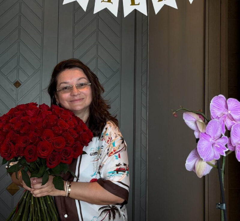 Национальный вопрос, кредит ради кастинга и редкие фото мамы: как Люся Чеботина пробивала дорогу на сцену