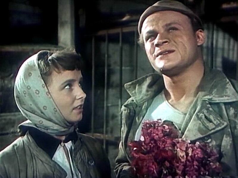 Людмила Крылова в роли Маши Суворовой в картине «Добровольцы», 1958 год