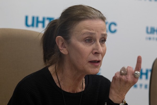 Елена Сафонова не скрывает возрастные изменения и не гонится за омоложением