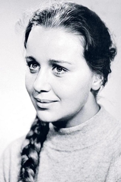 80 лет Валерия Баринова: жена-подполковник ФСБ, мгновенный развод и сын, которого растил в одиночку