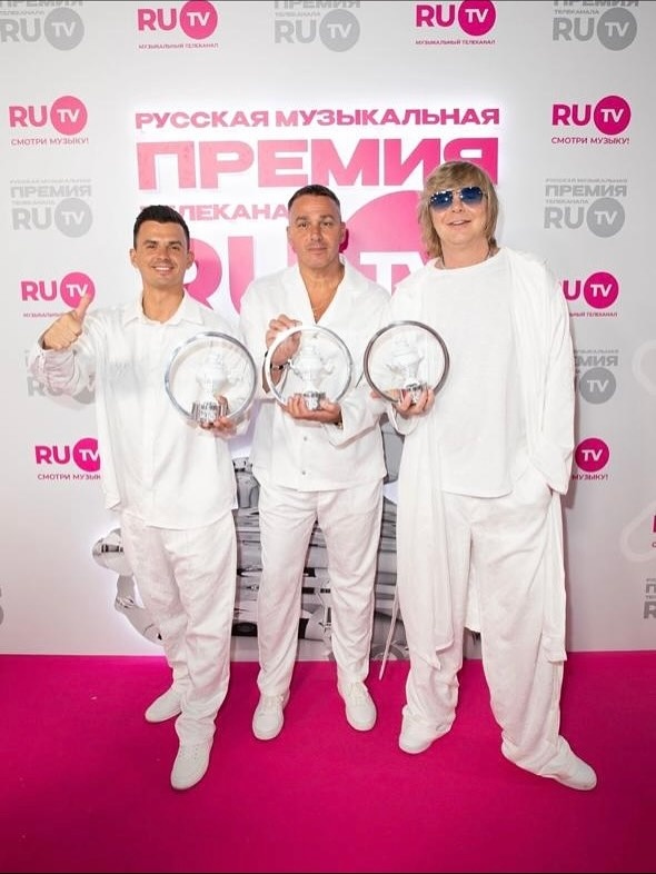 В 19 лет женился, а к 25 стал отцом двоих дочерей: как сложилась жизнь единственного сына солиста «Иванушек»