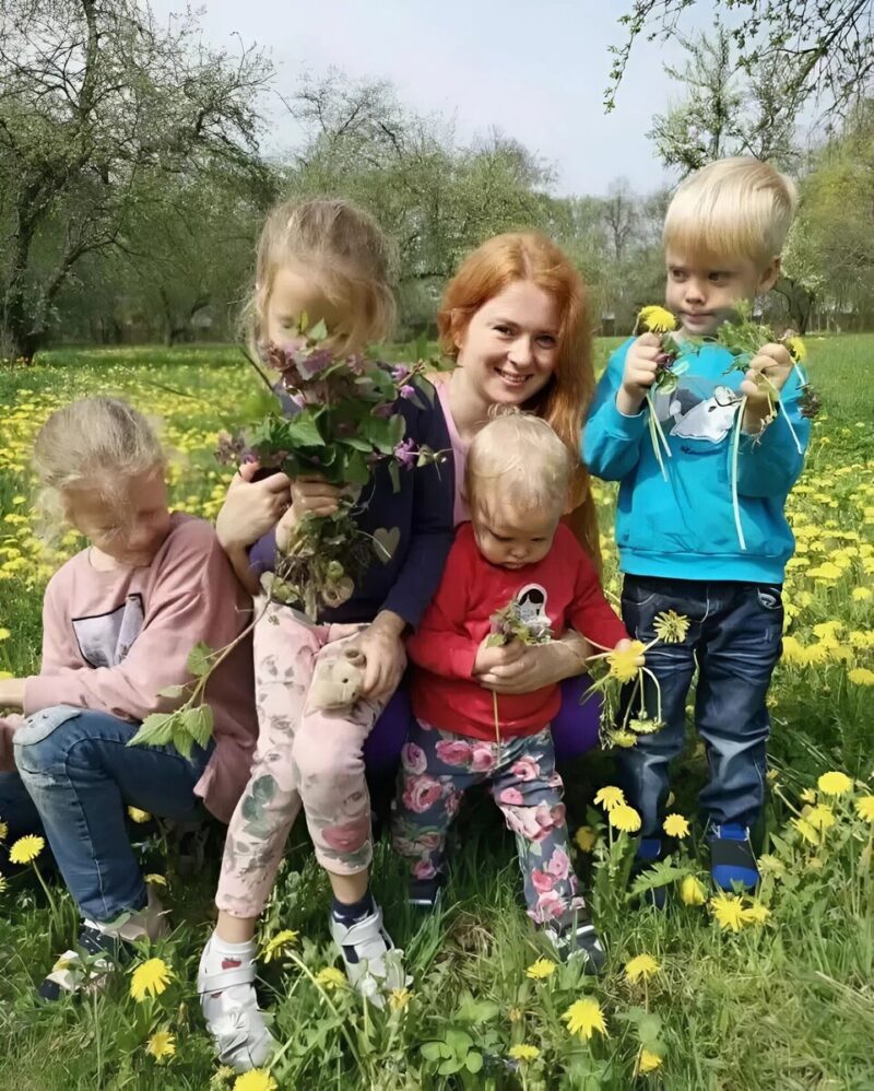 Екатерина Копанова с детьми